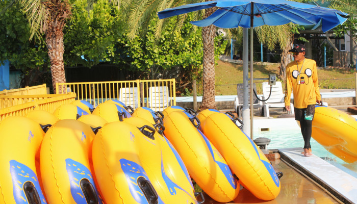 Onboarding Your Waterpark Employees for a Successful Summer